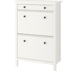 Zapatillero hemnes blanco con tiradores dorados