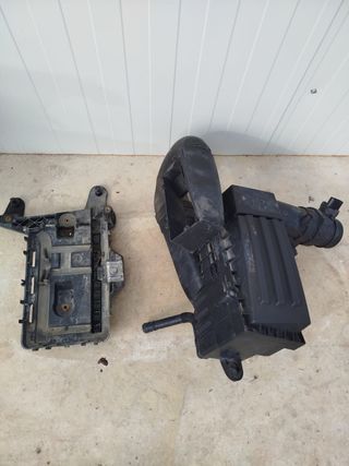 Caja filtro aire y batería Seat Leon