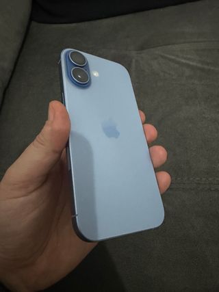 iPhone 17 azul