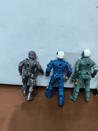 Lotto 5 soldatini militari