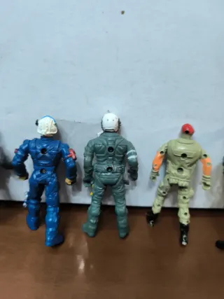 Lotto 5 soldatini militari