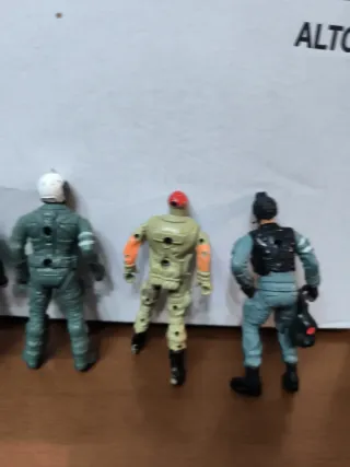 Lotto 5 soldatini militari