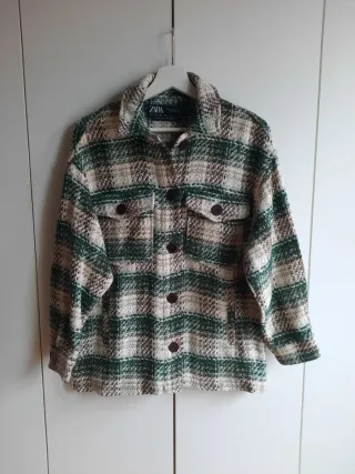 Abrigo de cuadros Zara