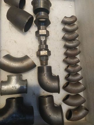 Piezas de hierro agua