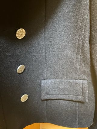 Abrigo de paño negro