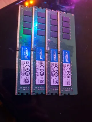 32 gb DDr4 (4 x 8GB) Crucial memoria ram 2133mhz