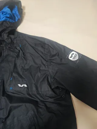 Chubasquero Varlion Negro y Azul