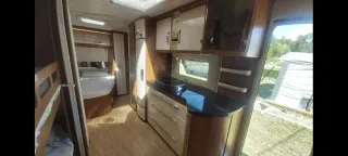 Caravana Hobby Premium 650 UKFE