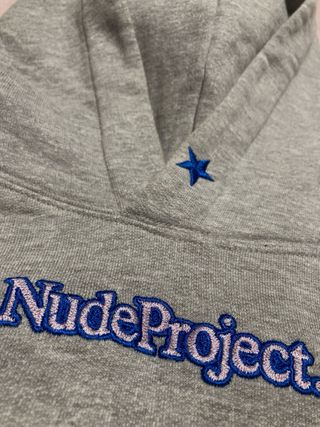 Sudadera Nude Project