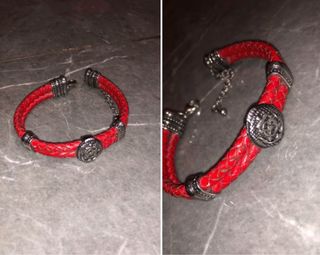 Pulsera trenzada roja y plateada