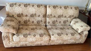 Mesa comedor 2 cuadradas + metaquilato+sofa de tes