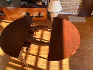 Mesa comedor 2 cuadradas + metaquilato+sofa de tes