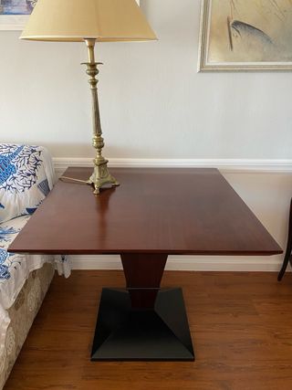 Mesa comedor 2 cuadradas + metaquilato+sofa de tes