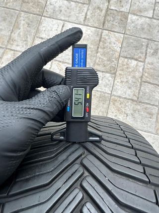 Neumáticos 225/55 R17 MIHCELIN