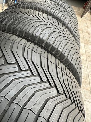 Neumáticos 225/55 R17 MIHCELIN