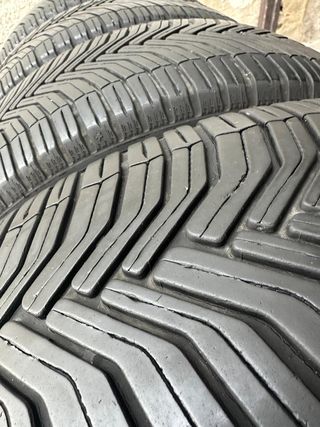 Neumáticos 225/55 R17 MIHCELIN