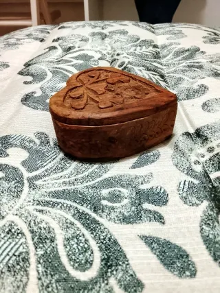 Caja Corazón Madera Tallada Marroquí artesanal