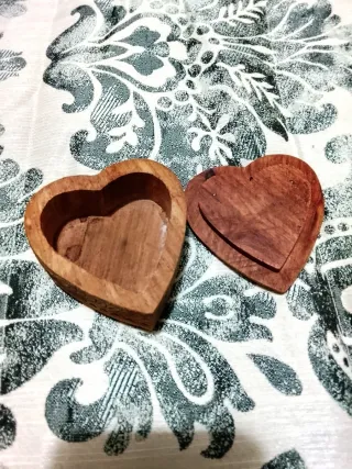 Caja Corazón Madera Tallada Marroquí artesanal