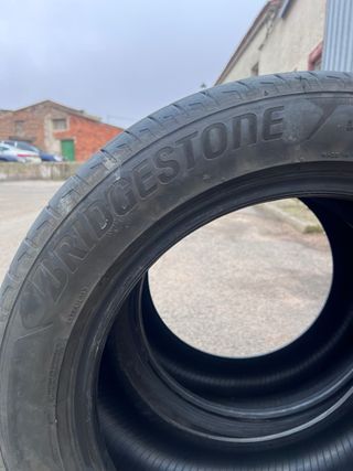 Neumáticos Bridgestone 275/45/18 dot:2022