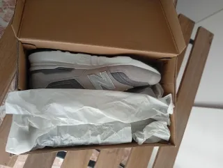 New Balance 997 Gris Talla 42