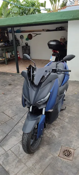 Yamaha Xmax 300