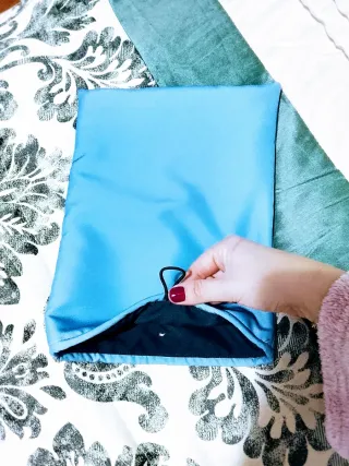 Funda de libros azul artesanal