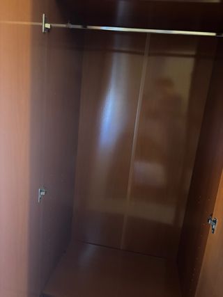 Armario madera con espejo