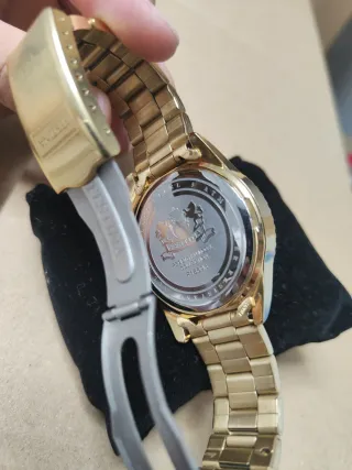 Reloj Festina Dorado