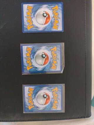 Carte Pokémon Full art semi vintage