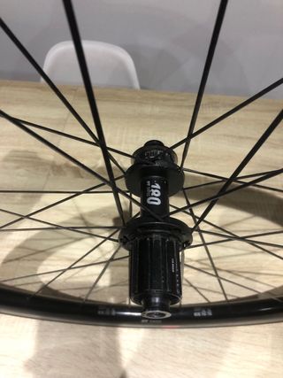 Llantas DT SWISS ERC 1100 35 carbono para disco