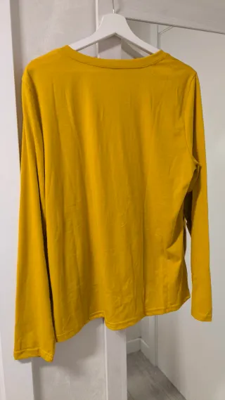 Jersey mostaza manga larga