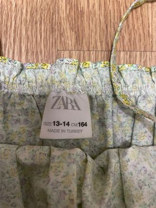 Top flores Zara verde y amarillo