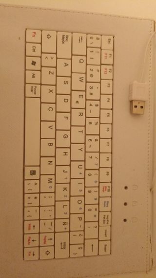 Funda Tablet con Teclado DME