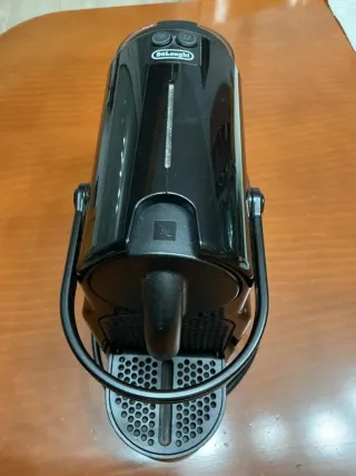 Cafetera Nespresso DeLonghi Negra