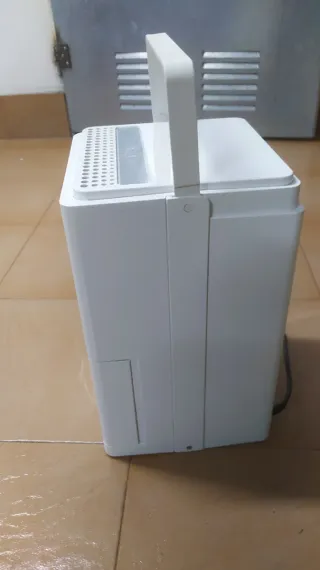 Deshumidificador Equation Blanco