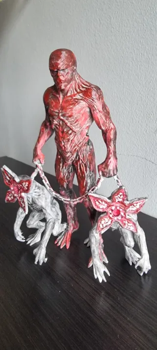 Figuras Stranger Things Vecna e Demogorgon