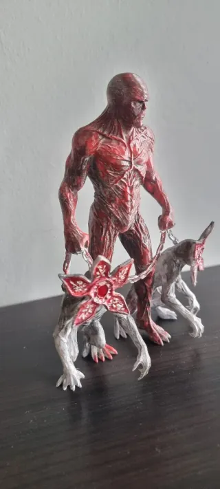 Figuras Stranger Things Vecna e Demogorgon