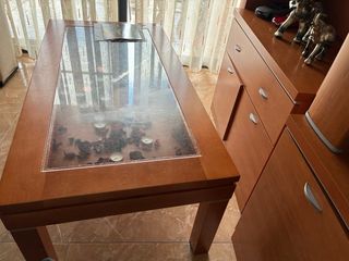 Salón comedor: mesa, 6 sillas y mesa  extensible