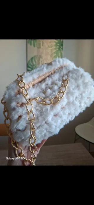 Borsa Clutch Bianca con Catena Oro