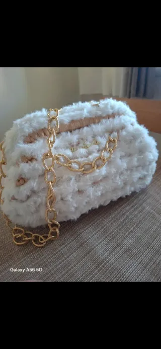 Borsa Clutch Bianca con Catena Oro
