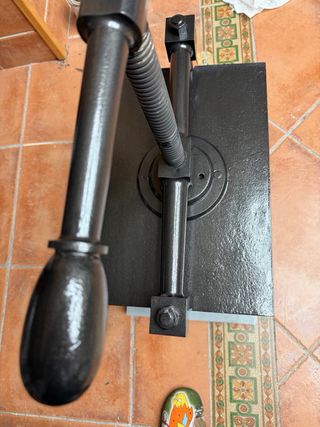 Prensa encuadernacion de libros antigua