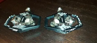 Pedales de calas Shimano de MTB