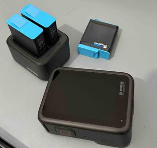 GoPro Hero 10 Black + Media Mod + 3 Baterías