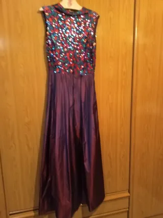 Vestido largo fiesta lentejuelas y morado