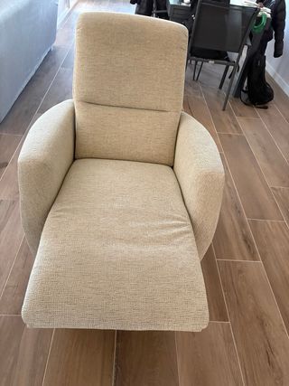 Poltrona relax in tessuto beige