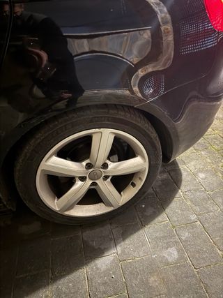 4 Llantas de acero Audi con Neumáticos de nieve