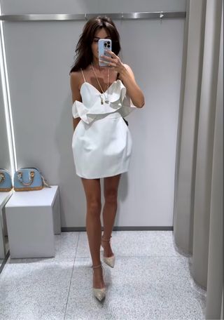 Vestido volumen volante