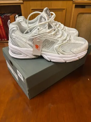 New Balance 530 Mujer Talla 39.5 Gris/Blanco