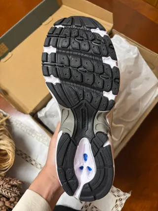 New Balance 530 Mujer Talla 39.5 Gris/Blanco