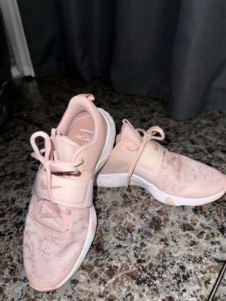 Zapatillas Nike Rosas y Blancas Originales